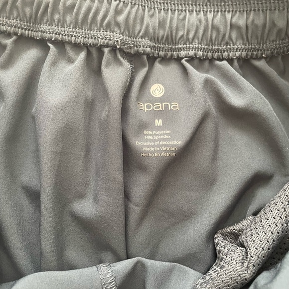 Apana Women’s Workout Shorts Sz M - Picture 4 of 6
